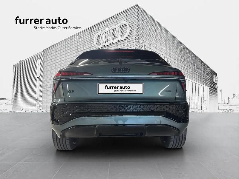 Neu Audi Q3 Sportback S-Line 245 PS (180 kW) 2025 Grün SUV