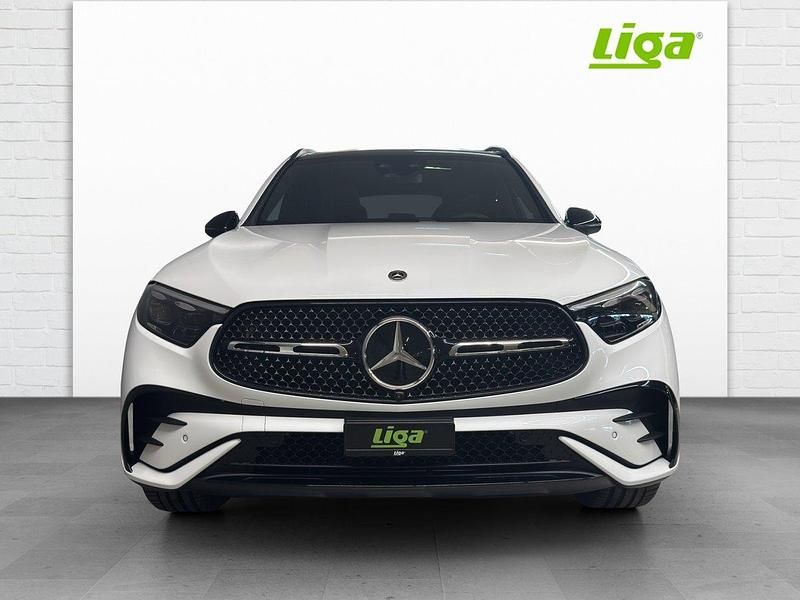 Neu Mercedes GLC220 AMG line 220 PS (161 kW) 2025 SUV