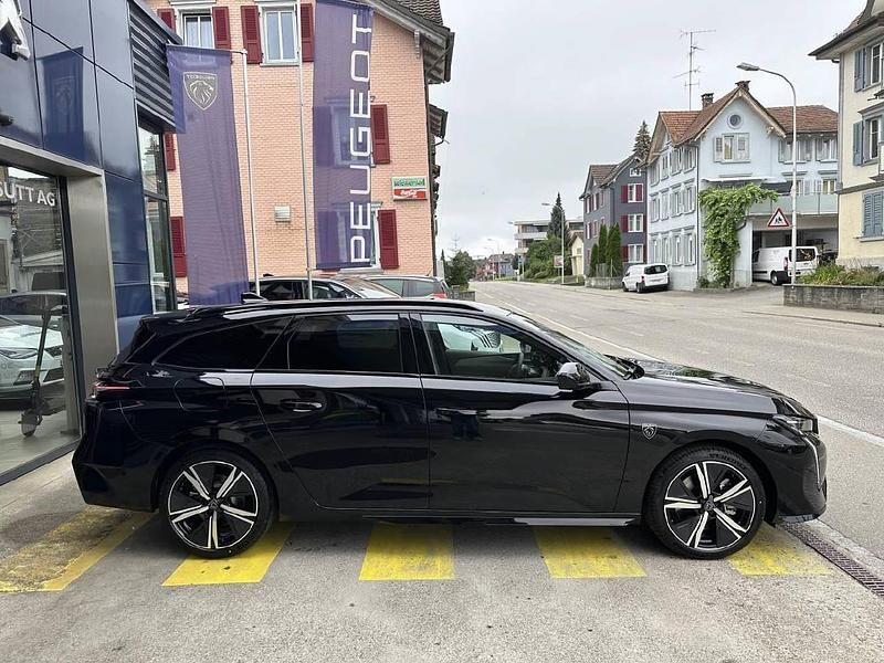 Neu Peugeot 308 SW GT 224 PS (164 kW) 2025 Schwarz Kombi