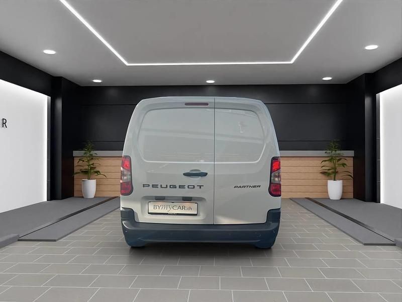 Gebraucht Peugeot Partner 103 PS (75 kW) 2025 Van / Kleinbus