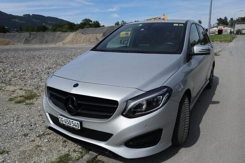 Gebraucht Mercedes B180 Urban 109 PS (80 kW) 2015 Van / Kleinbus