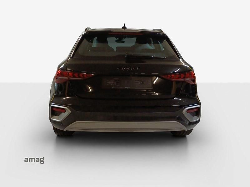 Neu Audi A3 Ambiente 150 PS (110 kW) 2025 Mythosschwarz metallic Limousine