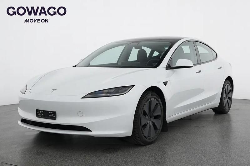 Weiss Gebraucht 2026 Tesla Model 3 RWD Limousine | CHF 33’400 (Fairer Preis) - Bild 1/4