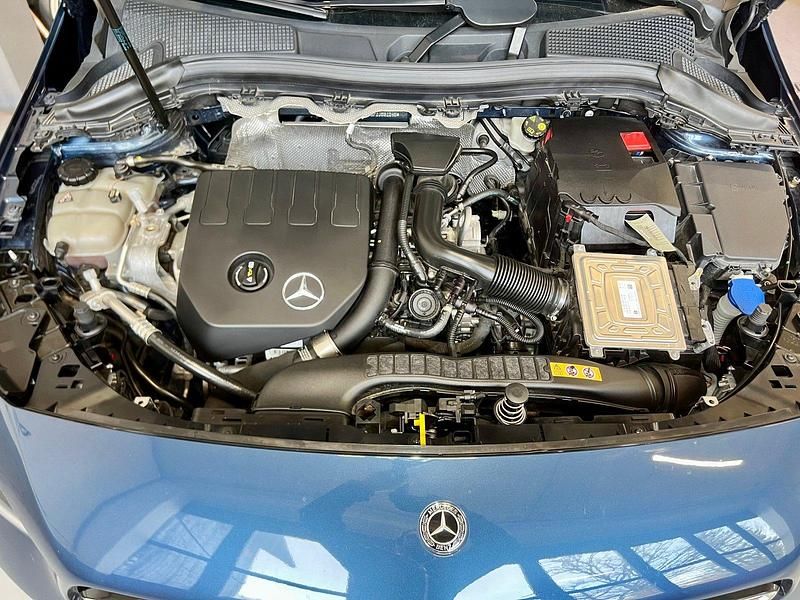 Gebraucht Mercedes B200 Progressive 163 PS (119 kW) 2019 Van / Kleinbus