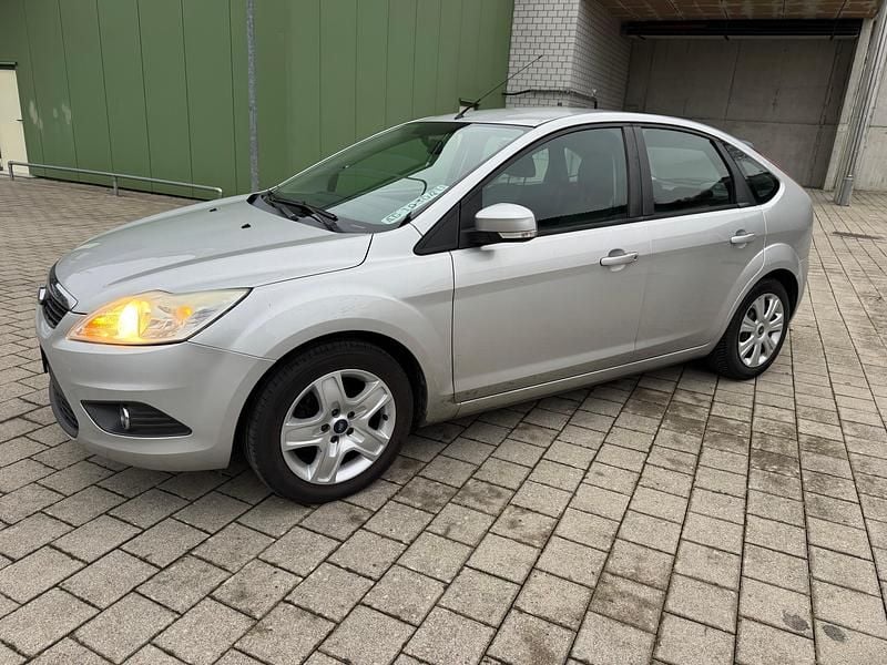 Gebraucht Ford Focus Ambiente 100 PS (73 kW) 2010
