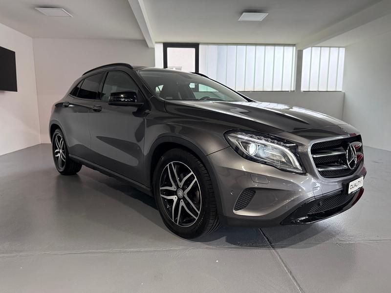 Gebraucht Mercedes GLA200 Night 156 PS (114 kW) 2015 SUV