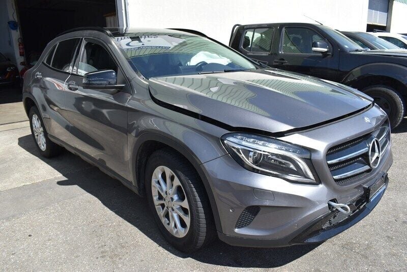 Gebraucht Mercedes GLA250 211 PS (155 kW) 2016 SUV