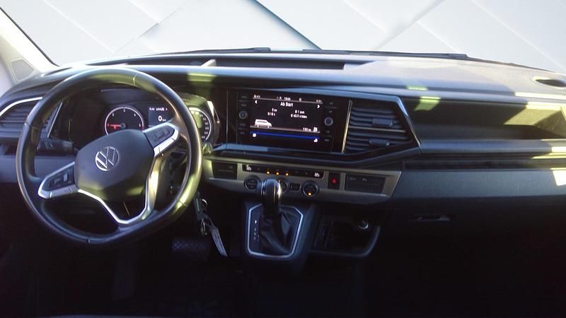 Gebraucht VW Multivan Trendline 150 PS (110 kW) 2021 Van