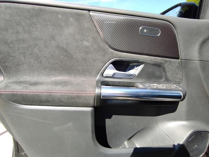 Gebraucht Mercedes B200 AMG line 163 PS (119 kW) 2022 Schwarz Van / Kleinbus