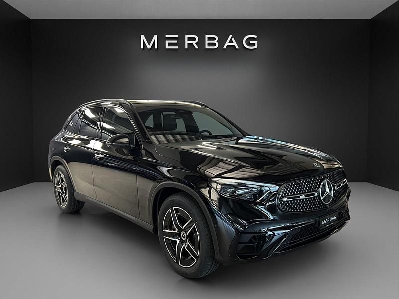 Schwarz Neu 2025 Mercedes GLC200 AMG line SUV | CHF 77’400 (Fairer Preis) - Bild 1/4
