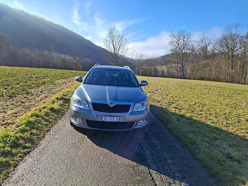 Gebraucht Skoda Octavia 160 PS (117 kW) 2012 Kombi