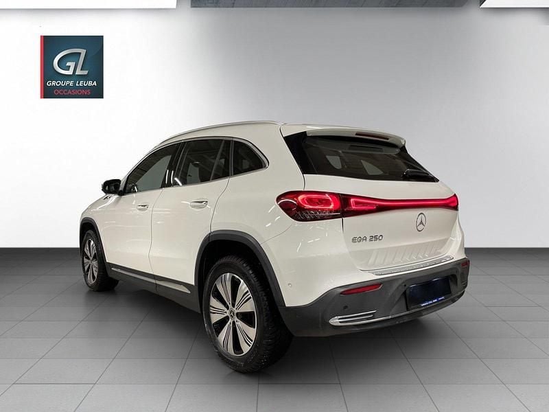Gebraucht Mercedes EQA250 140 kW (191 PS) 2022 SUV