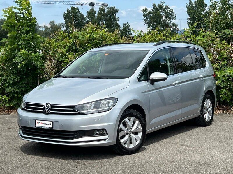 Gebraucht 2021 VW Touran Comfortline Van / Kleinbus | CHF 16’900 (Superpreis) - Bild 1/4