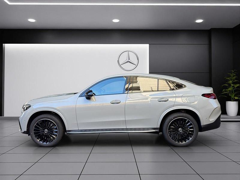 Neu Mercedes GLC300 313 PS (230 kW) 2026 Grau Coupé