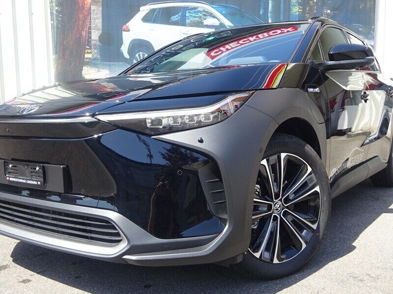 Schwarz Gebraucht 2023 Toyota bZ4X Premium SUV | CHF 48’000 - Bild 1/4