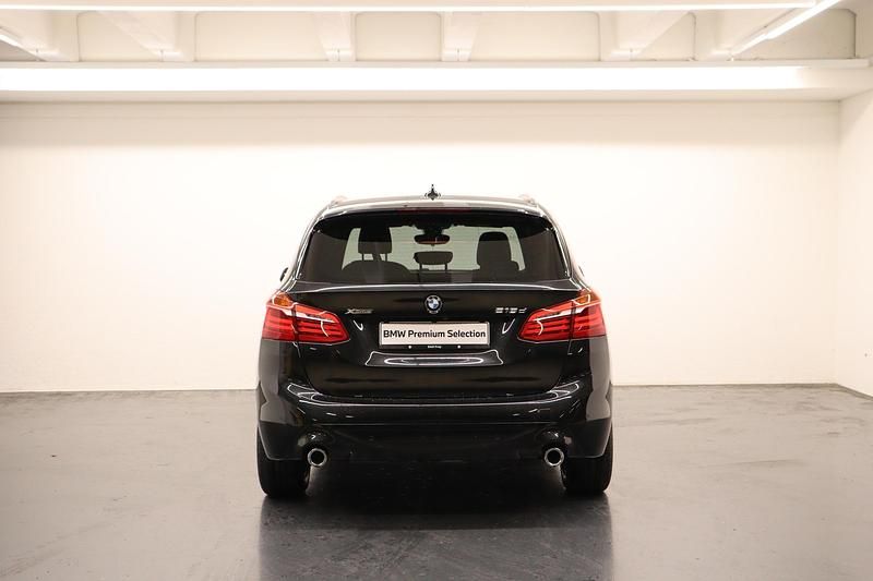 Gebraucht BMW 218 Active Tourer Comfort Edition 150 PS (110 kW) 2021 Schwarz Van / Kleinbus