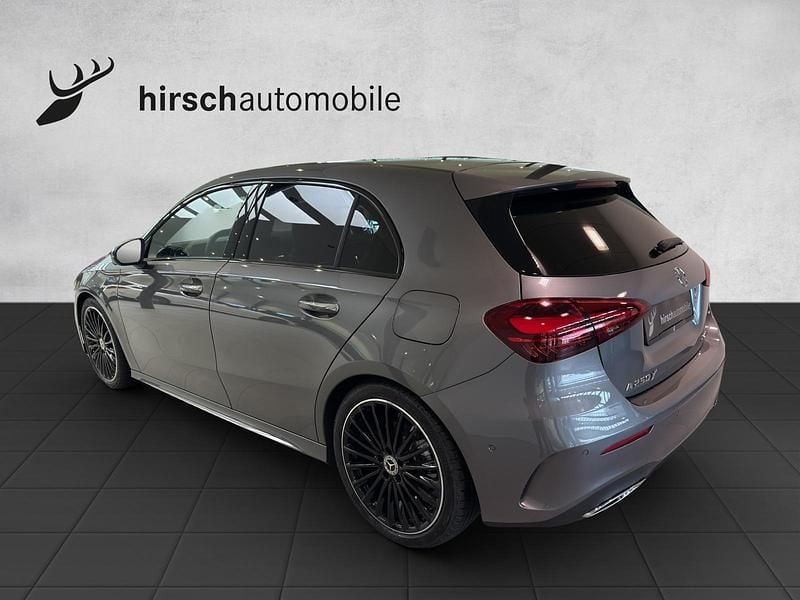 Neu Mercedes A250 224 PS (164 kW) 2025 Grau Limousine