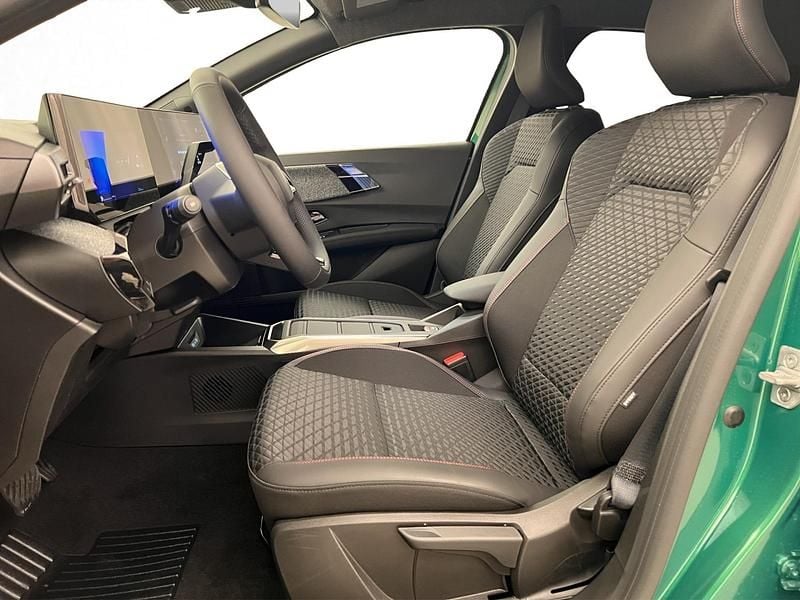 Neu Renault Clio V Techno 160 PS (117 kW) 2025 Grün Limousine