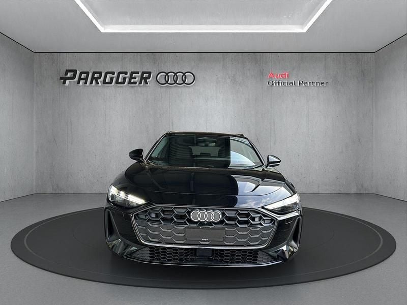 Gebraucht Audi A5 Ambiente 204 PS (150 kW) 2025 Schwarz Coupé