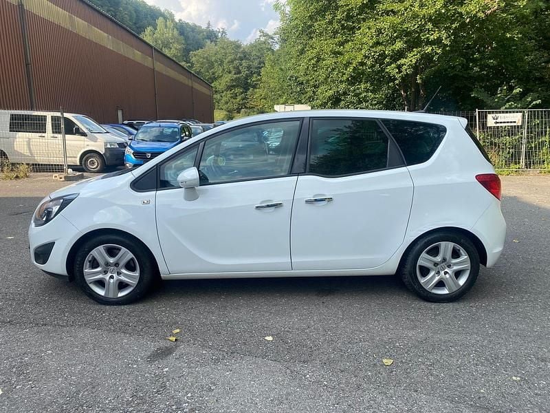 Gebraucht Opel Meriva Enjoy 100 PS (73 kW) 2011 Van / Kleinbus