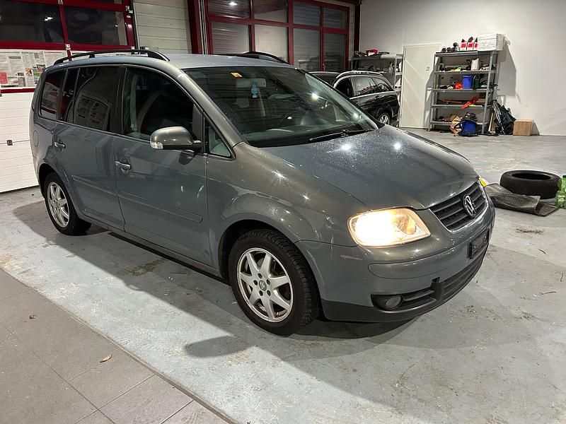 Gebraucht VW Touran 115 PS (84 kW) 2005 Van / Kleinbus