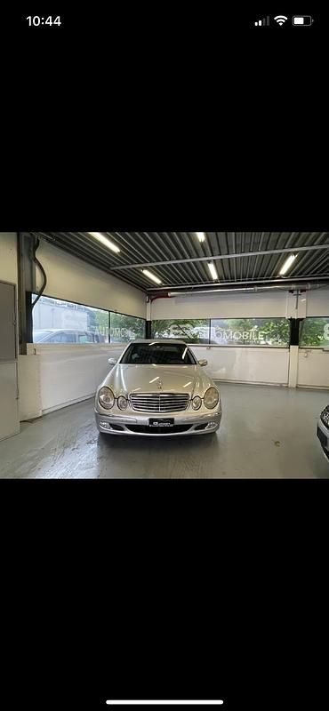 Gebraucht Mercedes E270 177 PS (130 kW) 2003
