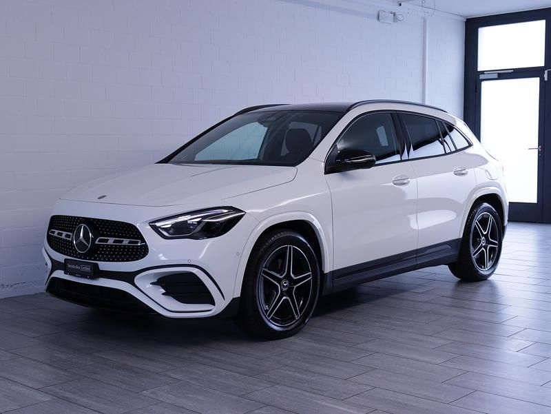 Gebraucht Mercedes GLA220 AMG line 190 PS (139 kW) 2024 Weiss SUV