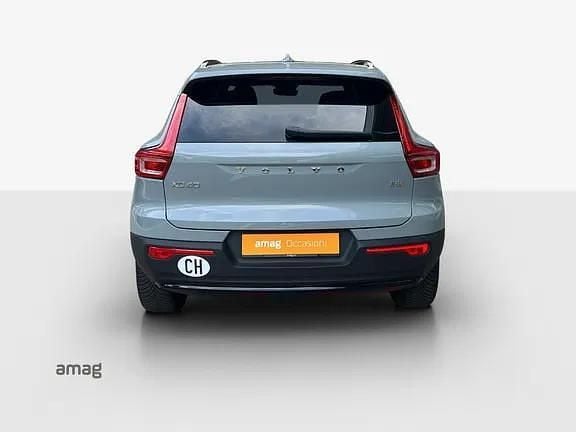 Gebraucht Volvo XC40 Plus 163 PS (119 kW) 2024 Grigio SUV
