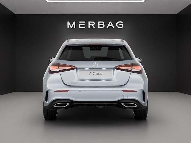 Gebraucht Mercedes A200 163 PS (119 kW) 2025 Limousine