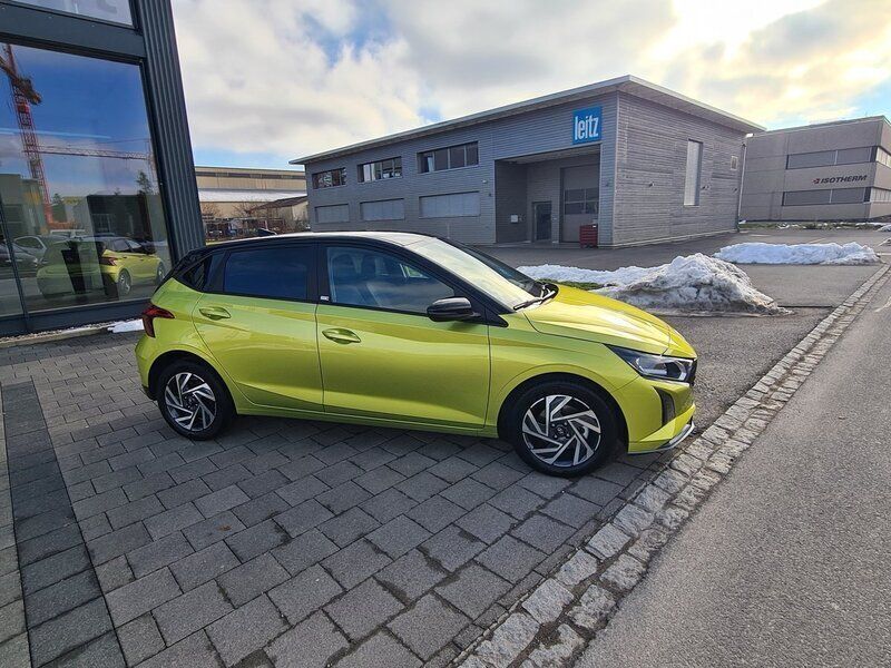 Gebraucht Hyundai i20 100 PS (73 kW) 2024 Kleinwagen