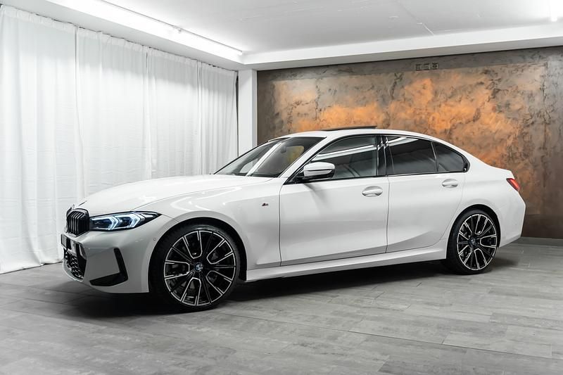 Gebraucht BMW 330 M Sport 245 PS (180 kW) 2025