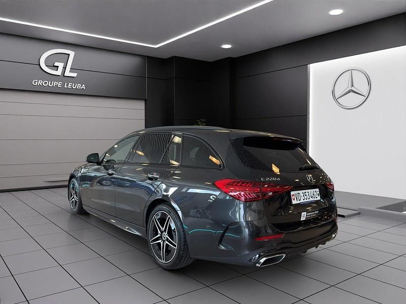 Gebraucht Mercedes C220 197 PS (144 kW) 2025 Grau Kombi