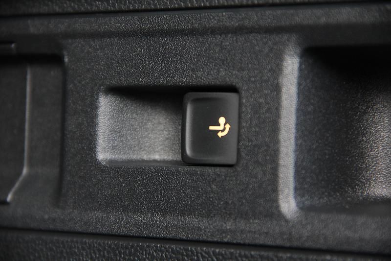 Gebraucht VW Passat Elegance 150 PS (110 kW) 2025 Kombi