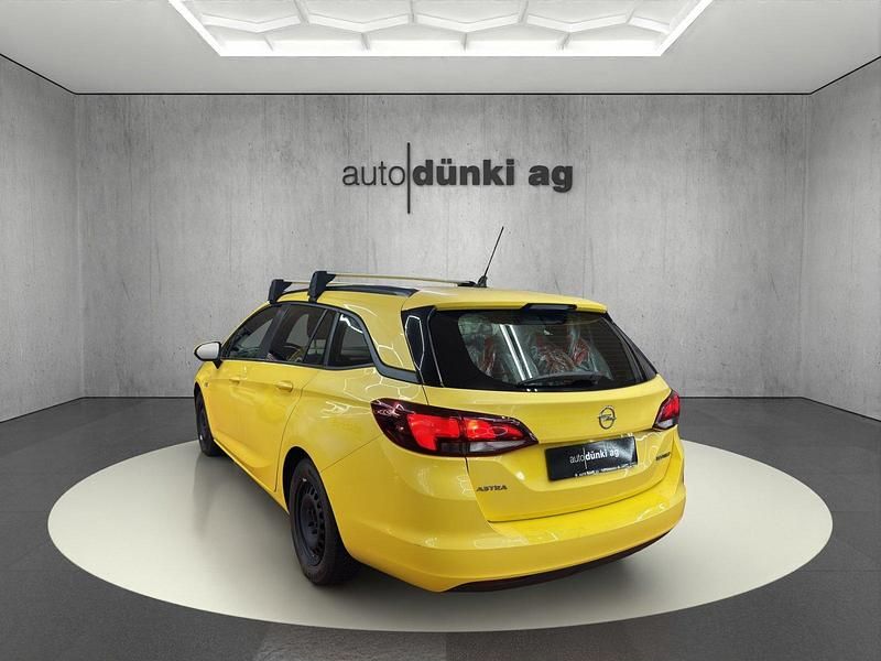 Gebraucht Opel Astra Enjoy 110 PS (80 kW) 2019 Gelb Kombi