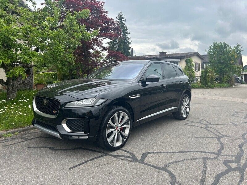 Gebraucht 2017 Jaguar F-Pace S SUV | CHF 19’900 (Superpreis) - Bild 1/4