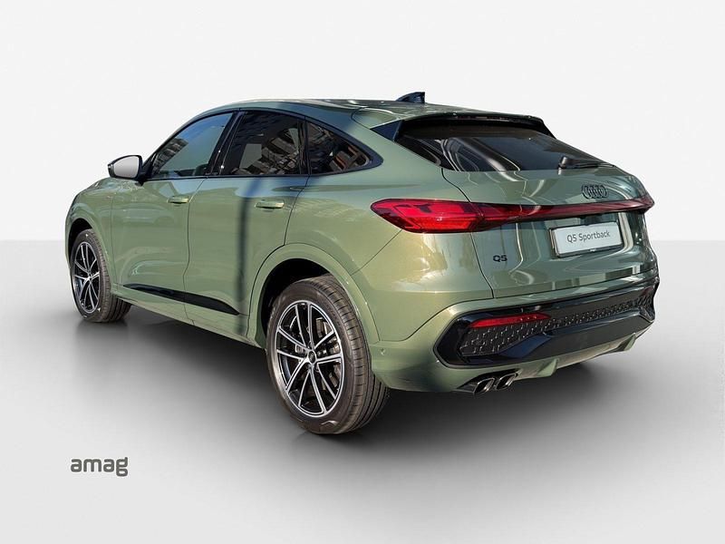 Neu Audi Q5 Sportback Ambiente 204 PS (150 kW) 2026 Distriktgrün metallic SUV