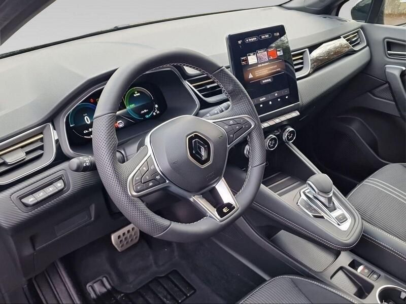 Neu Renault Captur Engineered 143 PS (105 kW) 2025 Grau SUV