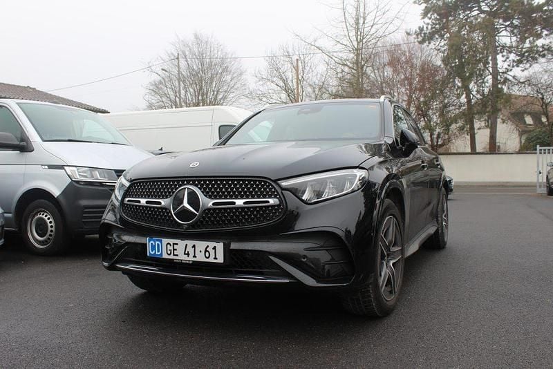 Gebraucht Mercedes GLC300e AMG line 258 PS (189 kW) 2022 SUV