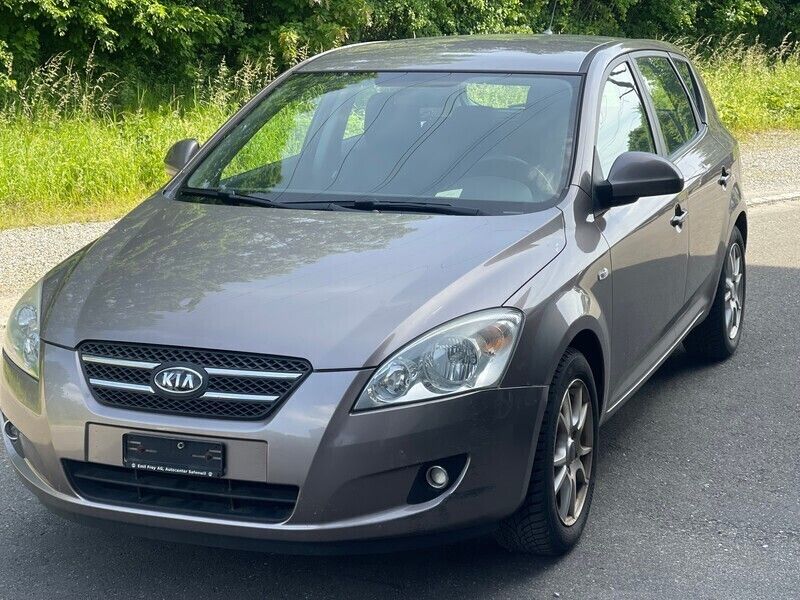 Gebraucht 2008 Kia Ceed Classic Kleinwagen | CHF 1’688 (Etwas zu teuer) - Bild 1/4