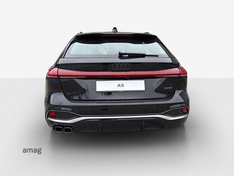 Gebraucht Audi A5 Attraction 204 PS (150 kW) 2025 Mythosschwarz metallic Coupé