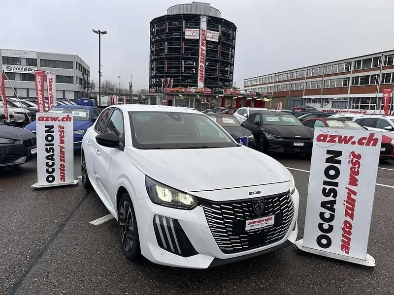 Weiss Gebraucht 2026 Peugeot 208 Allure Kleinwagen | CHF 16’850 (Superpreis) - Bild 1/4