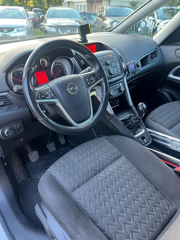 Gebraucht Opel Zafira Tourer Active 136 PS (100 kW) 2013 Van / Kleinbus