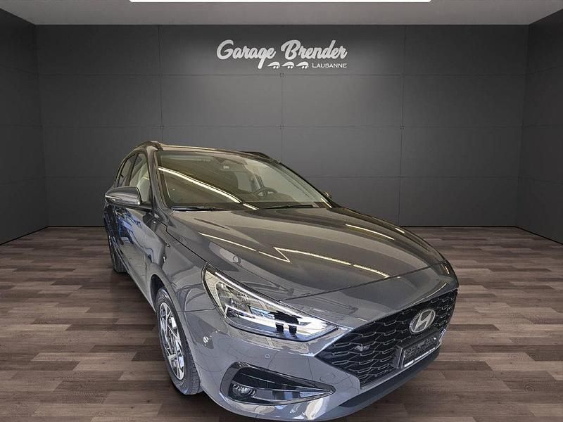 Neu Hyundai i30 140 PS (102 kW) 2025 Grau Kombi