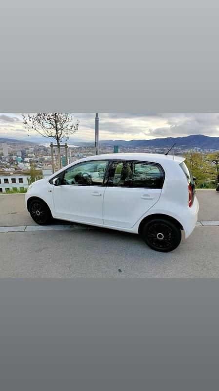 Gebraucht VW up! 75 PS (55 kW) 2013 Kleinwagen