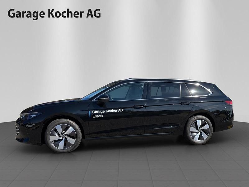 Gebraucht VW Passat Business 150 PS (110 kW) 2025 Schwarz Kombi