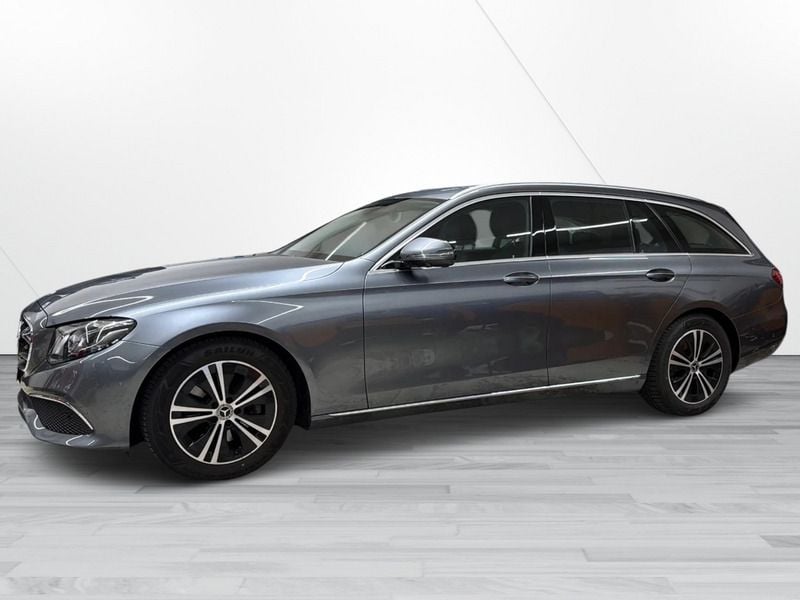Gebraucht Mercedes E220 194 PS (142 kW) 2019