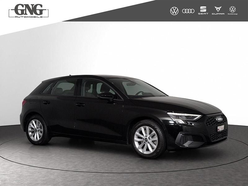 Gebraucht Audi A3 Attraction 150 PS (110 kW) 2021 Schwarz Limousine