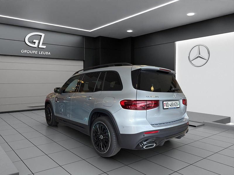 Gebraucht Mercedes GLB220 190 PS (139 kW) 2025 Grau SUV