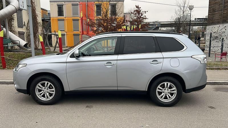 Gebraucht Mitsubishi Outlander Intense 150 PS (110 kW) 2013 SUV