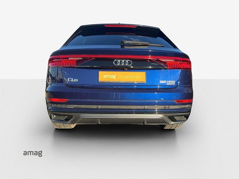 Gebraucht Audi Q8 Black Edition 340 PS (250 kW) 2022 Navarrablau metallic SUV